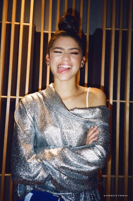 zendaya_010.png