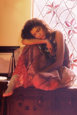zendaya_004.jpg