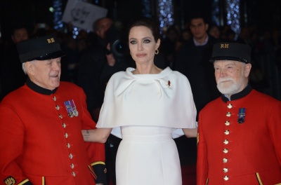 angelina_159.jpg