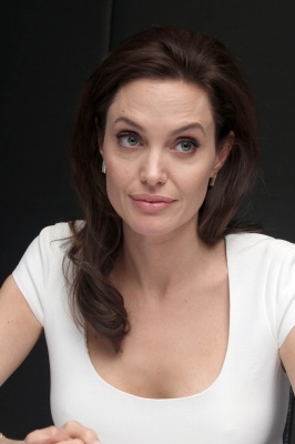 angelina_023.jpg