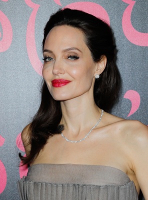 angelina_139.jpg