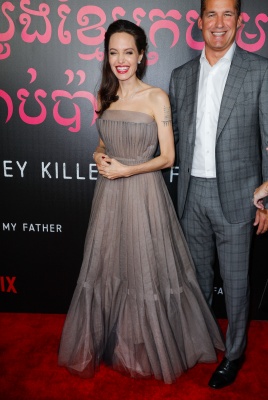 angelina_211.jpg