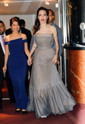 angelina_213.jpg