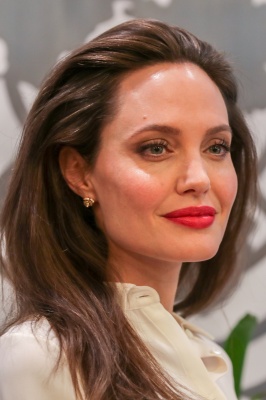 angelina_031.jpg