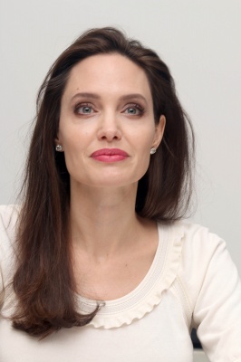 angelina_073.jpg