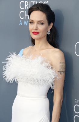 angelina_047.jpg