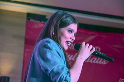 hailee_010.jpg