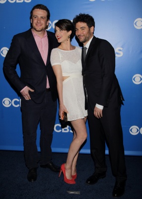 63083150_cobie_smulders_2012_cbs_upfront_050.jpg