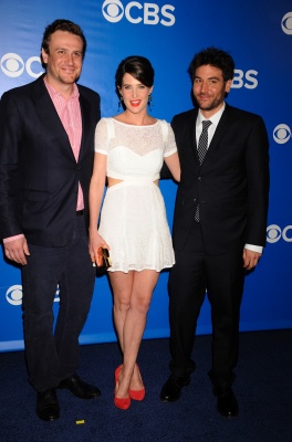 63083270_cobie_smulders_2012_cbs_upfront_055.jpg