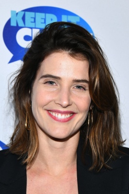 97883923_picturepub-cobie-smulders-001.jpg