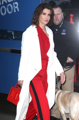 93394799_picturepub-cobie-smulders-024.jpg