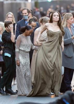 angelina_0034.jpg