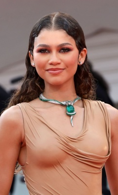 zendaya_0301.jpg
