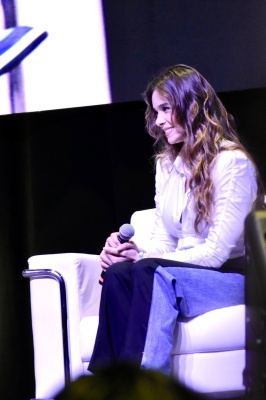 hailee_0003.jpg