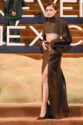 zendaya_0007~0.jpg