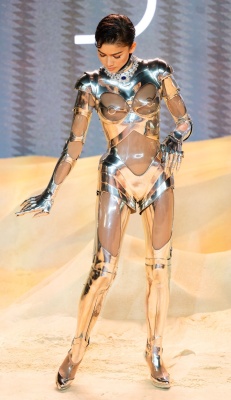 zendaya_0517.jpg