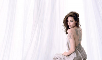 angelina_001.jpg
