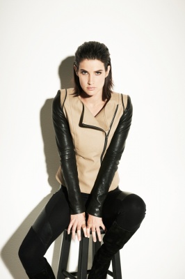 78057_Cobie_024_122_51lo.jpg