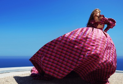 157599499_instyle-september-zendaya-3.jpg