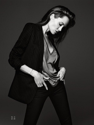 angelina_003.jpg