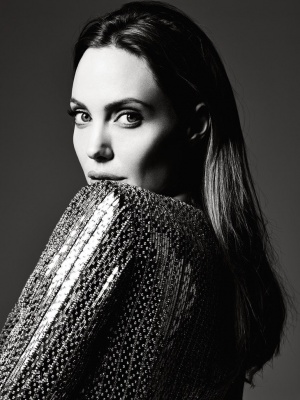 angelina_008.jpg