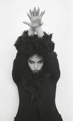 angelina_012.jpg