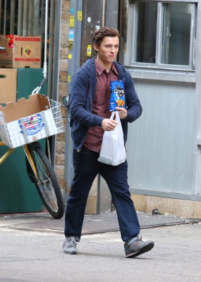 tom_160.jpg